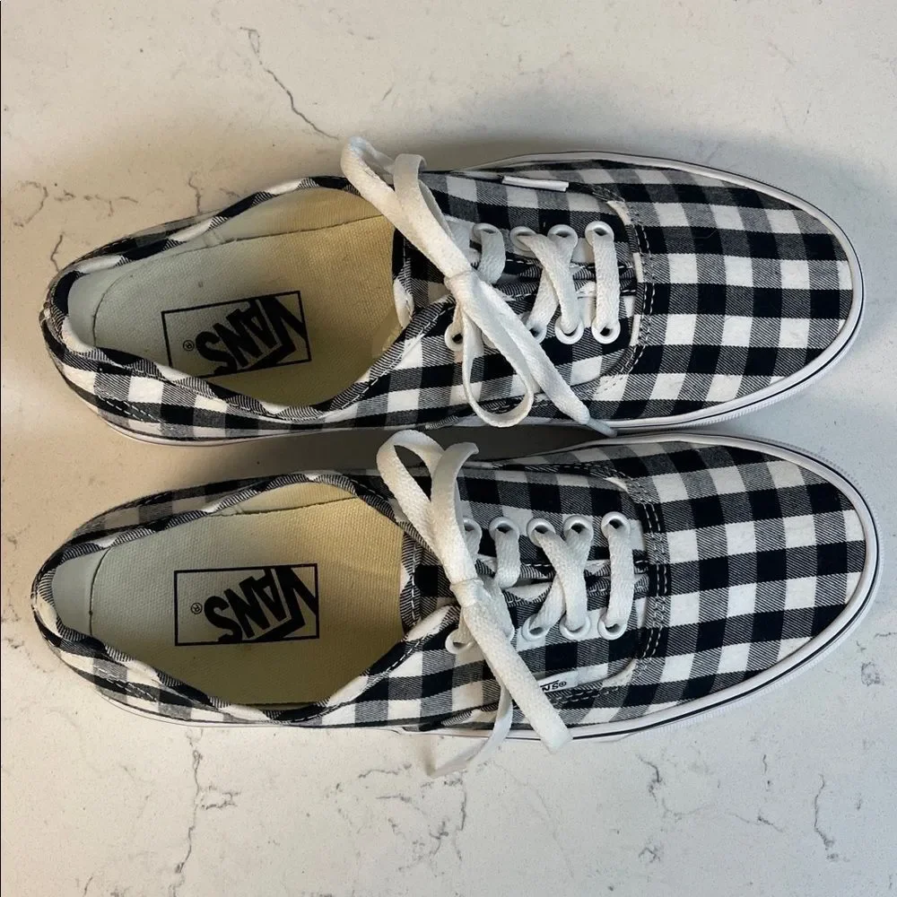 Vans® Unisex Authentic Lace-Up Sneakers in Gingham Check Size 9 Women’s